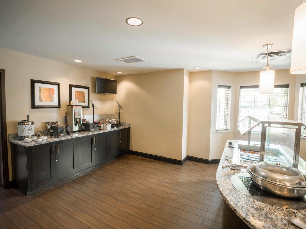 Staybridge Suites West Edmonton By Ihg Exterior foto